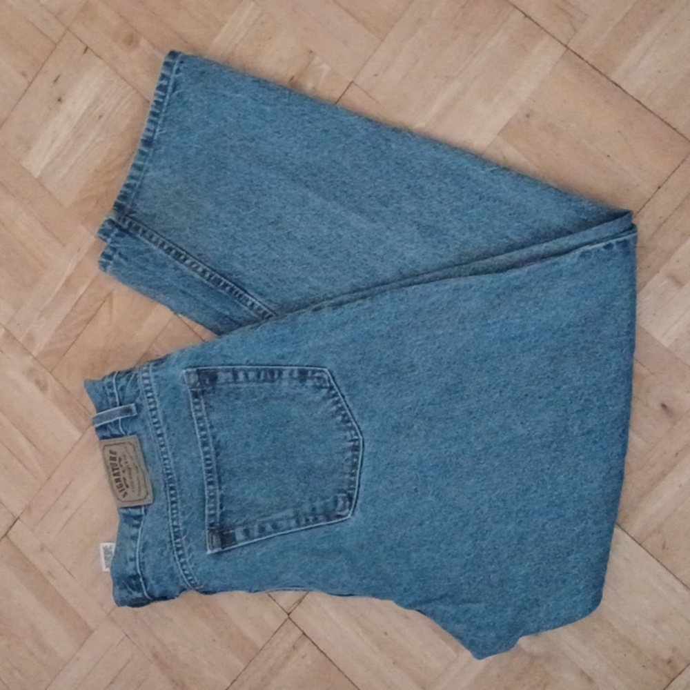 Levi's relaxed fit jeans  40x32